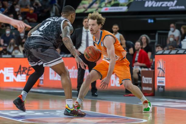 释放阵容空 释放阵容空