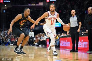 永不低头的 永不低头的