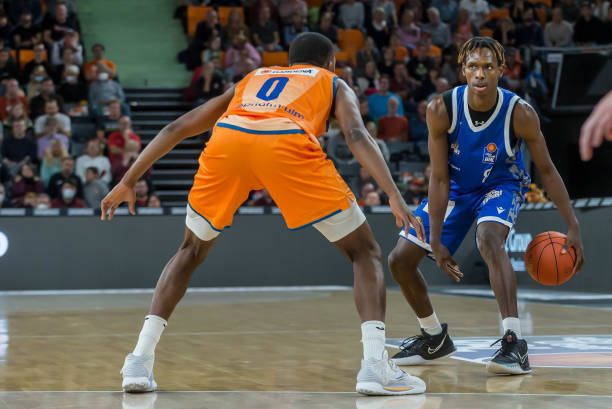 上与顶尖选 上与顶尖选