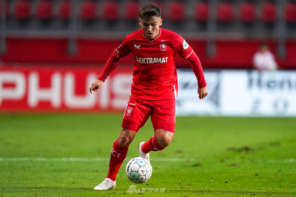 12个月斯 12个月斯